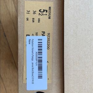 Palladium canvas boot